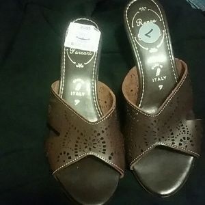 Brown sandles wedges